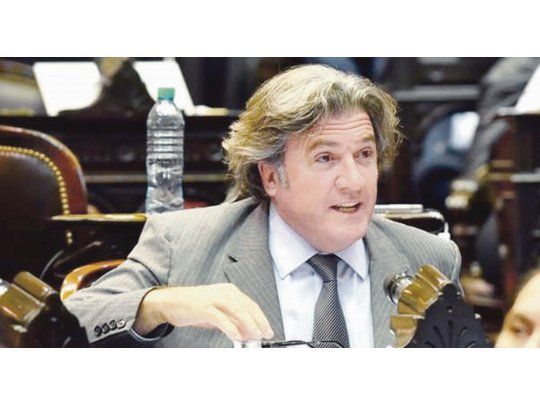 Autor. El diputado mendocino del Partido Intransigente, José Luis Ramón presentó el proyecto aprobado en la Comisión de Justicia.
