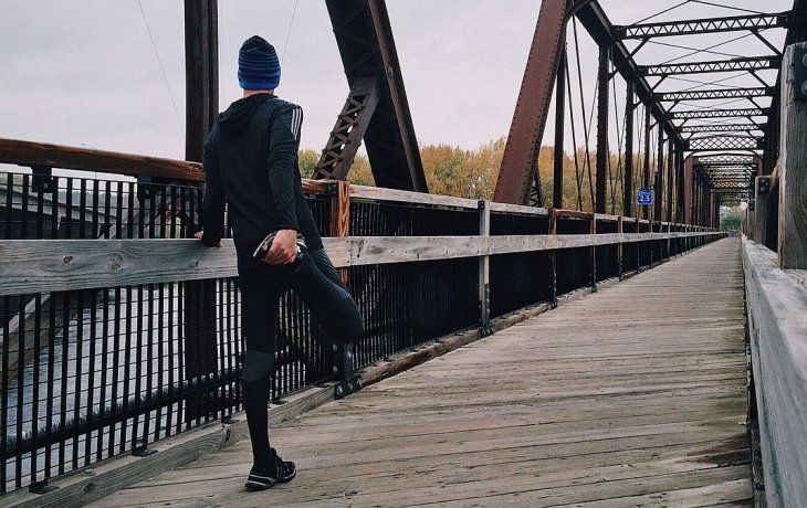 Al entrenar con frío, el cuerpo necesita quemar más calorías para regular su temperatura.