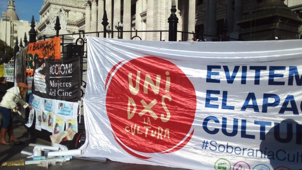 Congress: marches demanding the extension of the Cultural Industries Law