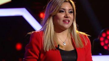 polemica en la voz argentina: una participante ya habia ganado un concurso de canto televisado
