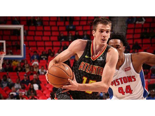 Brussino jugó muy poco en el primer equipo y fue prestado en reiteradas ocasiones al plantel de la G-League (Foto gentileza del sitio oficial de Atlanta Hawks).