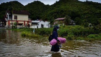 asia central reporta al menos 14 muertos por desprendimientos de tierra