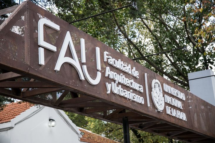 El caso quedó bajo jurisdicción federal por tratarse de una universidad nacional. El caso quedó bajo jurisdicción federal por tratarse de una universidad nacional.