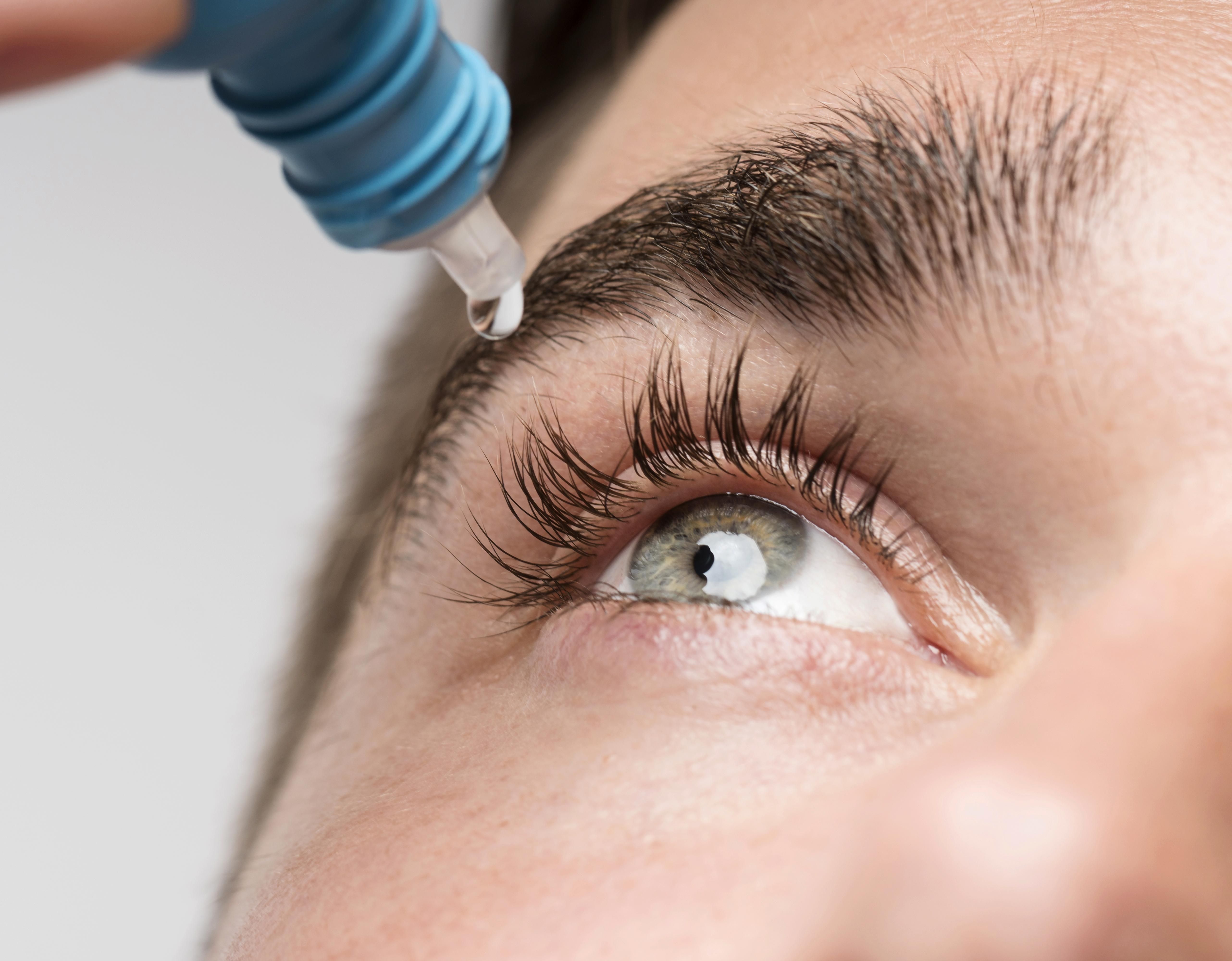 They approve drops to improve the health of the eyes that correct the vision closely without the need for glasses