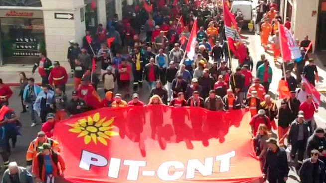 El PIT-CNT confirmó su convocatoria propia para el 16 de octubre.