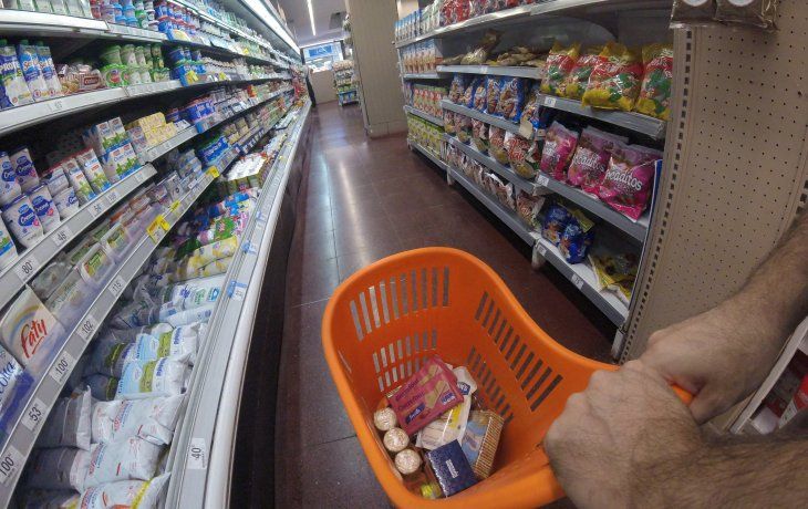 La canasta básica subió por encima de la inflación por cuarto mes consecutivo.