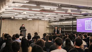 El Presidente volvió a elegir una universidad privada como destino de una presentación pública.
