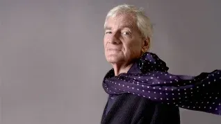 Con inicios ambiciosos, logró crear uno de los inventos más importantes que facilitó la vida de millones. Con inicios ambiciosos, logró crear uno de los inventos más importantes que facilitó la vida de millones.