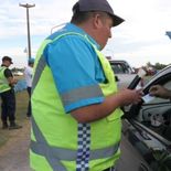 La Agencia Nacional de Seguridad Vial remarcó la obligatoriedad de circular con la licencia original La Agencia Nacional de Seguridad Vial remarcó la obligatoriedad de circular con la licencia original