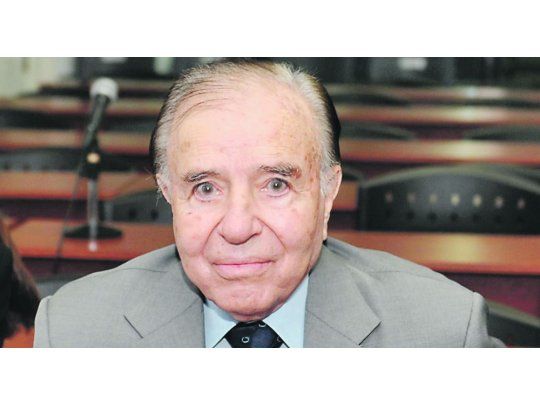 En jaque. La Justicia cordobesa deberá juzgar nuevamente al expresidente en la causa por la voladura intencional del polvorín de Río Tercero.