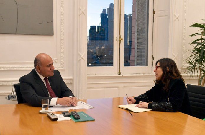 Juan Manzur recibió a Silvina Batakis en Casa Rosada.