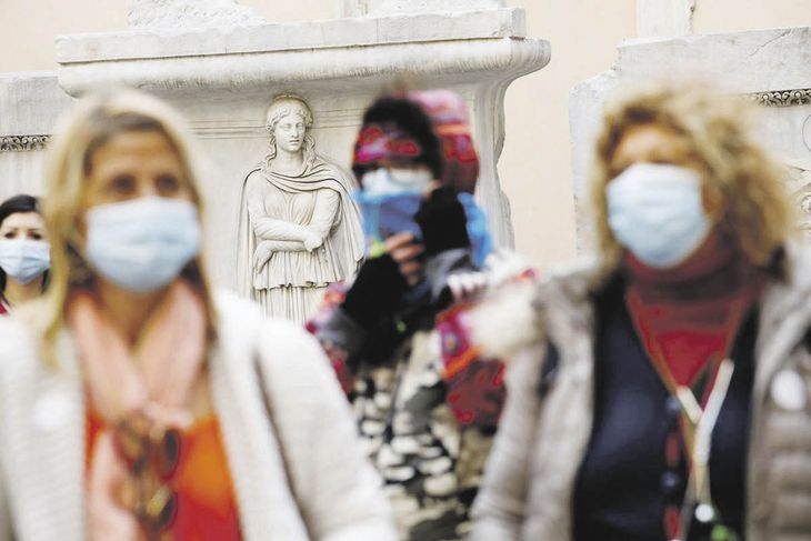 EMERGENCIA. El gobierno Italiano decidió a último minuto luego de haber registrado un aumento de más del 70% de los contagios.