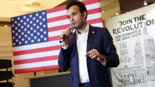 Fue candidato por el Partido Republicano y cedió en la interna con Trump al verse sin posibilidades. Fue candidato por el Partido Republicano y cedió en la interna con Trump al verse sin posibilidades.