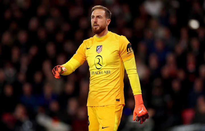 El imponente arquero se quedó sin la oportunidad de clasificar a Eslovenia. El imponente arquero se quedó sin la oportunidad de clasificar a Eslovenia.