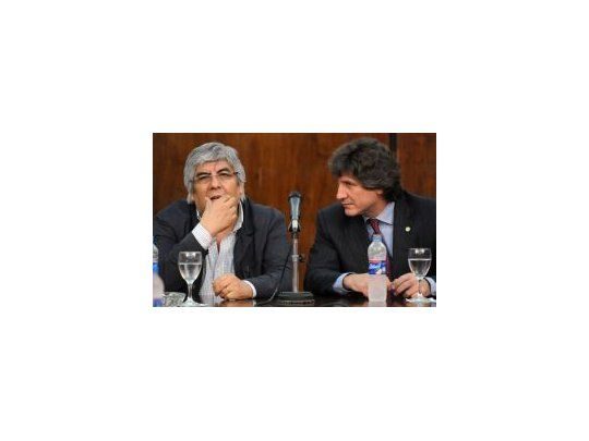 Hugo Moyano y Amado Boudou durante el anuncio en conferencia de prensa.