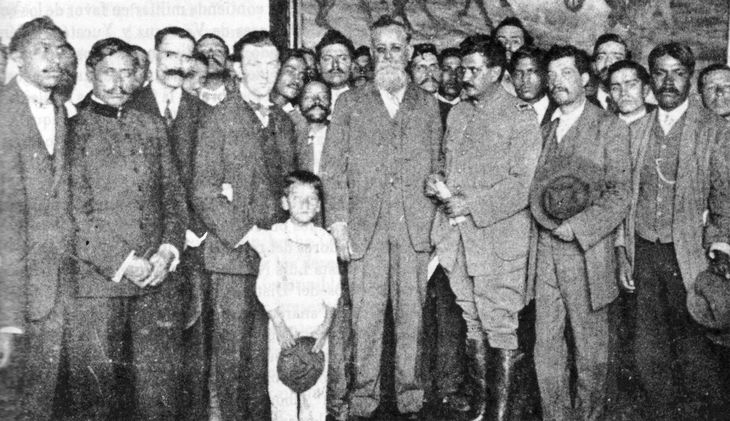 El 21 de mayo de 1920 el presidente Venustiano Carranza es asesinado en el pueblo de Tlaxcalaltongo, Puebla. El 21 de mayo de 1920 el presidente Venustiano Carranza es asesinado en el pueblo de Tlaxcalaltongo, Puebla.