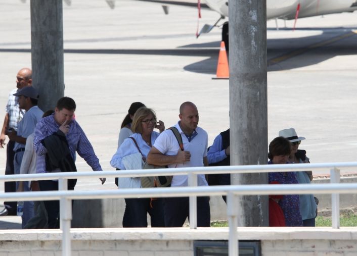 Cambiemos llegó con 15 aviones privados en Jujuy (foto 21)
