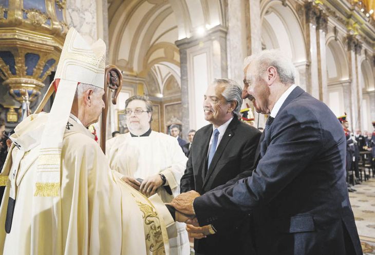 mensaje. El arzobispo Mario Poli, el presidente Alberto Fernández y el secretario de Cultos de la Nación, Guillermo Oliveri. mensaje. El arzobispo Mario Poli, el presidente Alberto Fernández y el secretario de Cultos de la Nación, Guillermo Oliveri.