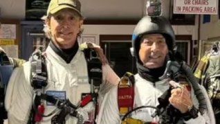 Alejandro Montagna y Marcelo Vives, dos paracaidistas argentinos rompieron el récord mundial de salto nocturno&nbsp;