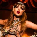 Taylor Swift estrenó su documental The End of an Era. Taylor Swift estrenó su documental The End of an Era.