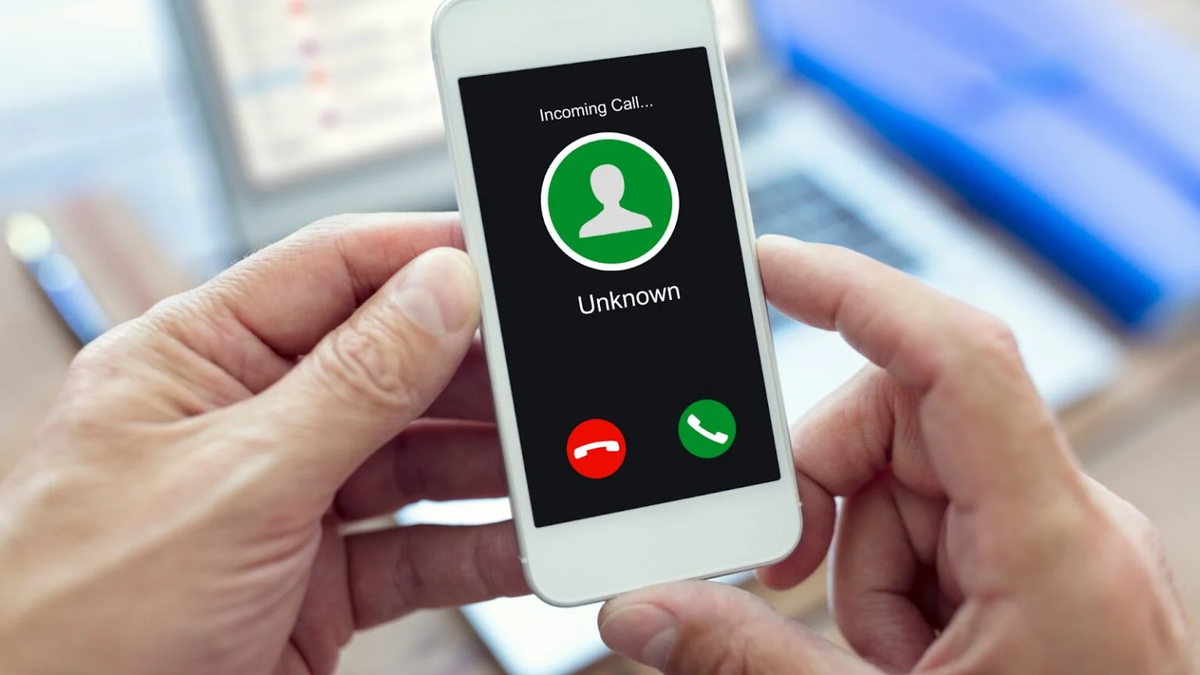 Don’t know who’s calling you?  The best tricks to discover an unknown number