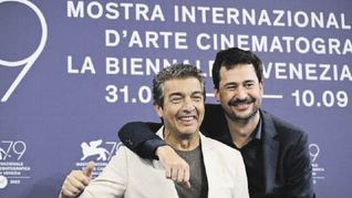 venecia. Ricardo Darín y el director de “Argentina, 1985”, Santiago Mitre.
