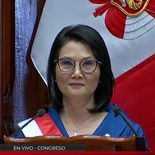 La nueva presidenta iniciaió un mandato de cinco años tras imponerse por menos de 50.000 votos, en la segunda vuelta electoral.