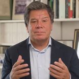 Facundo Manes cerró su campaña con un spot desde su consultorio. Facundo Manes cerró su campaña con un spot desde su consultorio.