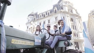 ámbito.com | P8 - Tractorazo 23-04-_opt.jpeg