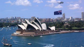 en australia, politicos no pueden manejar fondos publicos (crece desde el 91)