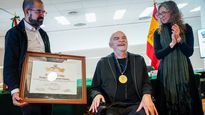 El acto se llevó a cabo en la ciudad de Madrid, aunque el reconocimiento es de la universidad mexicana de Guadalajara.