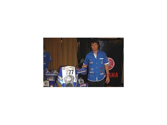 Tras el accidente, Marcos Patronelli aseguró en conferencia de prensa que participará en el Dakar 2011 y defenderá el título.