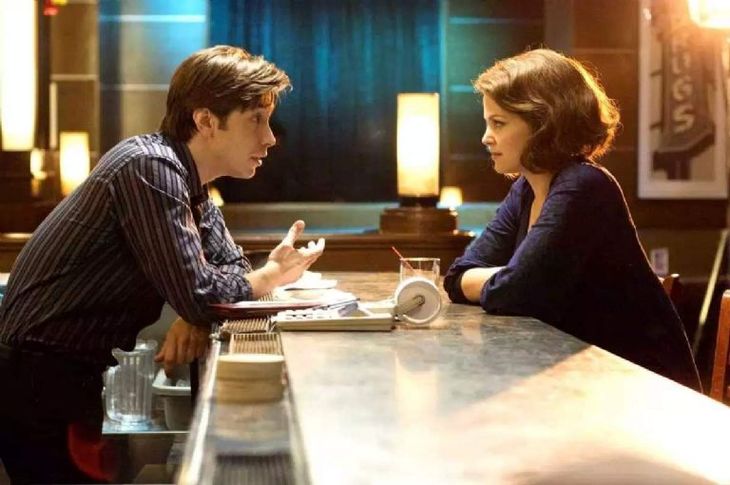 Una pel&iacute;cula ideal para quienes quieren cerrar ciclos, con historias cruzadas que muestran c&oacute;mo se supera un amor que no avanza.