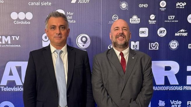 Sebastián Pareja, presidente de La Libertad Avanza en la provincia de Buenos Aires, y Alejandro Carrancio, diputado provincial libertario.