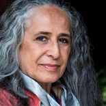 Maria Bethânia celebra hoy sus 80 años, tras una trayectoria que marcó a fuego la música latinoamericana Maria Bethânia celebra hoy sus 80 años, tras una trayectoria que marcó a fuego la música latinoamericana