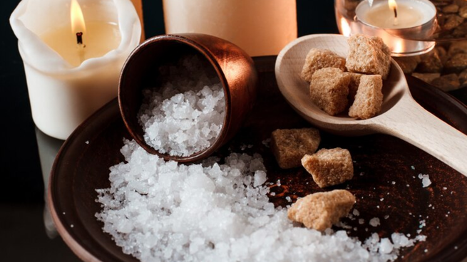 La sal es un elemento que sirve para atraer dinero.