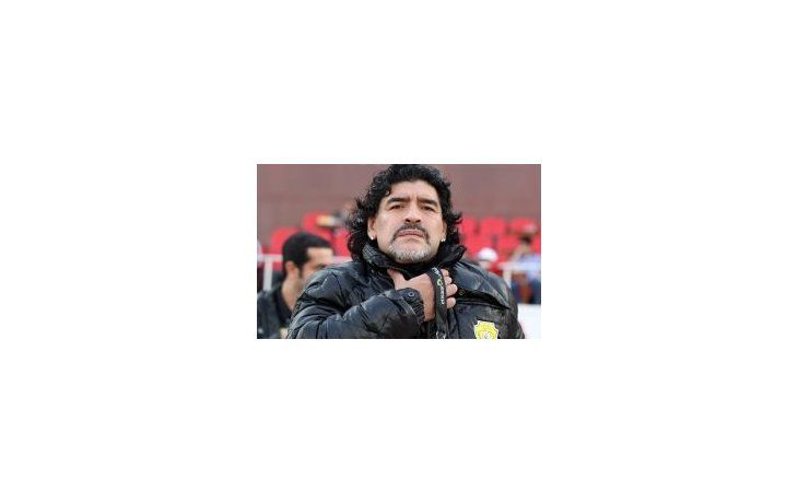Ya piensa en la próxima temporada. El presidente de Al Wasl desmintió peleas con Maradona y aseguró que están planeando la próxima temporada.