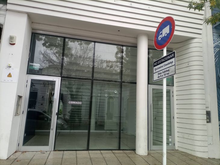 En blanco. Así se ve actualmente la sucursal física de Openbank ubicada en Honduras 4888 en Palermo Soho. En blanco. Así se ve actualmente la sucursal física de Openbank ubicada en Honduras 4888 en Palermo Soho.