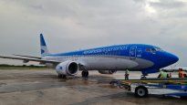 Aerolíneas Argentinas anunció el mes pasado que comenzó a aplicar temporalmente un recargo por combustible en el precio de sus pasajes como consecuencia del aumento reciente del precio del petróleo.