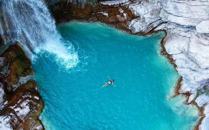 Impactantes Cascada a 4 horas de CDMX: el paraíso turquesa escondido en Puebla que conquista Instagram Impactantes Cascada a 4 horas de CDMX: el paraíso turquesa escondido en Puebla que conquista Instagram