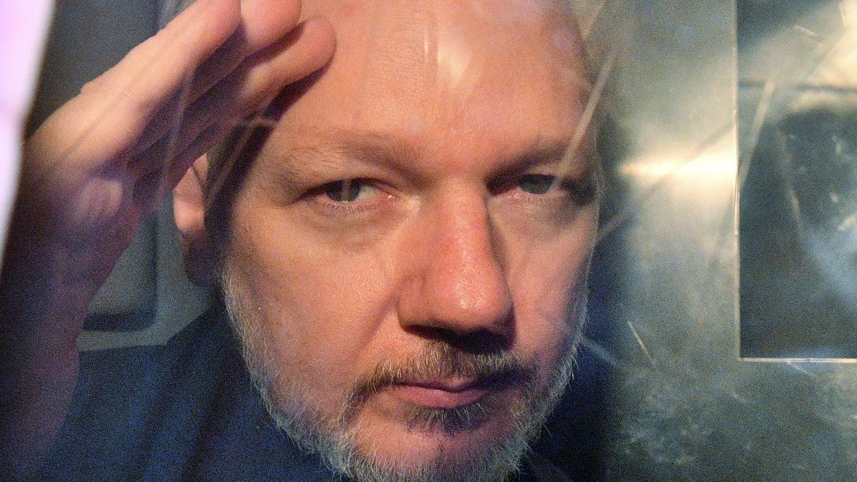 El Gobierno británico aprobó la extradición de Julian Assange a EEUU