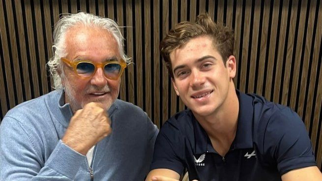 Franco Colapinto y Flavio Briatore en el primer día del argentino como parte de Alpine, un momento que revolucionó las redes sociales.