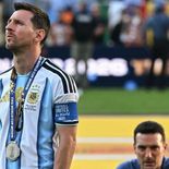 Lionel Messi y Lionel Scaloni tras la derrota ante España en la final del Mundial 2026. Lionel Messi y Lionel Scaloni tras la derrota ante España en la final del Mundial 2026.