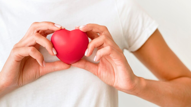 Estudio de Harvard reveló cuántos pasos por día hay que caminar para cuidar el corazón.