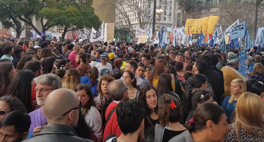En masiva marcha, familiares de Maldonado pidieron que Bullrich “dé un paso al costado” (foto 5)