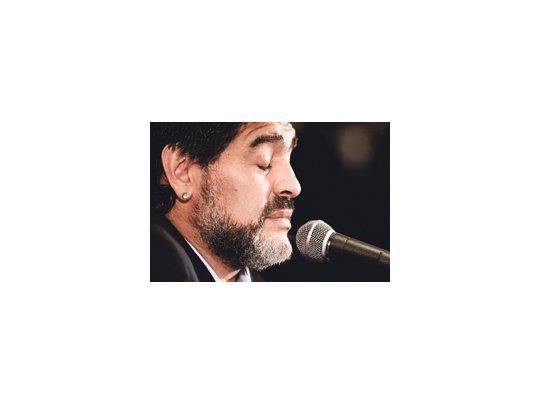 Maradona mostró su desilusión porque no le renovaron el contrato en la Selección. Dijo: «Grondona me mintió y Bilardo me traicionó» y que le «quebraron la ilusión».