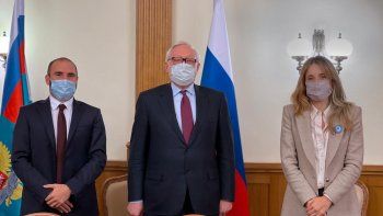 Martín Guzmán, Sergey Ryabkov y Cecilia Nicolini.