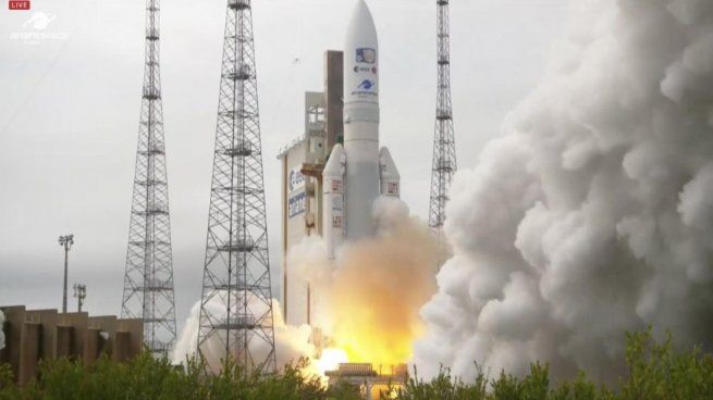 El lanzamiento del cohete Ariane 5