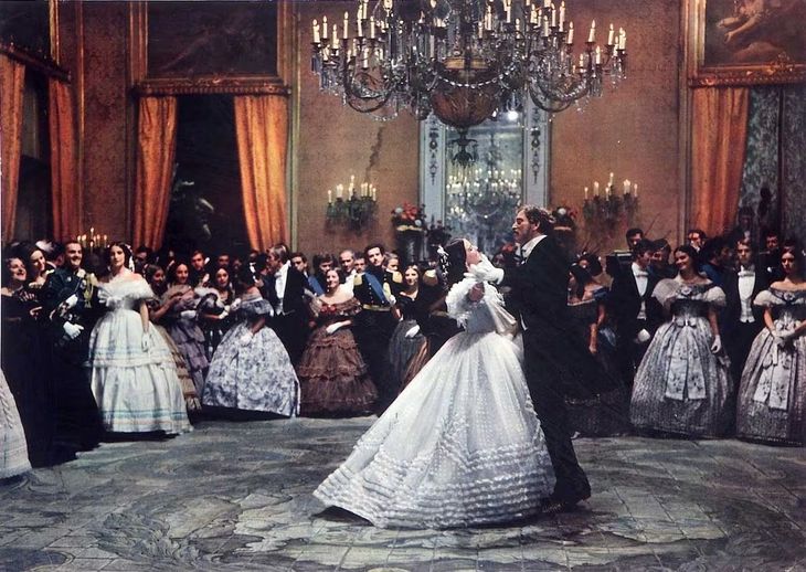Claudia Cardinale y Burt Lancaster en la escena del baile de Claudia Cardinale y Burt Lancaster en la escena del baile de