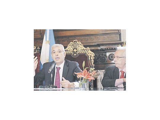 “Mandatos ya vencieron el 5-S”